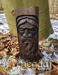 Thor - nordycki bóg. Figurka z drewna.
